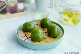清明到，想吃青团不用买，在家就能做软糯可口，口味纯正的小团子图片
