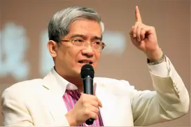 郎咸平：为什么说中国的保险都是骗人的？图片