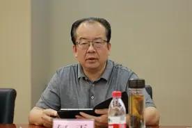 市科研院专题研究全院干部人事和人才工作图片
