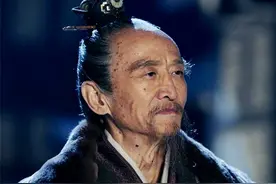 毒士贾诩如何猜透老板曹操最隐秘的心思，并隐晦透题给学渣曹丕图片