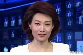 她是央视主持人李梓萌，原来是个假名字，一直骗了我们这么久图片