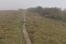 壮美大秦岭，这是秦岭峰顶的小路，也是中国南北的分界线视频封面
