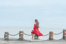 24岁中国弃婴回国寻亲，得悉另一个亲生父母抛弃的真实原因图片