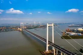 世界最宽钢箱梁悬索桥正式通车 探访揭秘图片