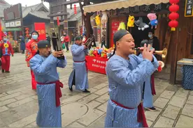 春节乘301路去卫坡，看演艺品美食游古民居，孩子最喜欢游乐场图片