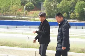 平江“青蛙王子” 带领村民脱贫增收图片