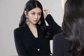 邱淑贞女儿沈月自曝遭同学排挤，梦想出道，网友：有王晶捧怕什么图片