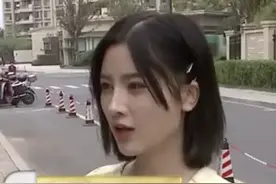 1818黄金眼女主：小刘，拍视频回应沙发腿事件图片