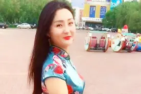 这是我的丈母娘，四十多岁了，穿上旗袍后还是风韵犹存！视频封面