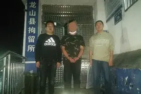 追火车的“猎人”图片