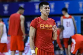 拒绝回归国家队！郭艾伦或无缘世预赛 杜锋全力相邀 一哥决意让贤图片