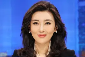 李红： 央视美女主播，高贵大方，气质非凡图片