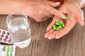 空腹用药≠饭前吃药！关于吃药时间，很多人都理解错了图片