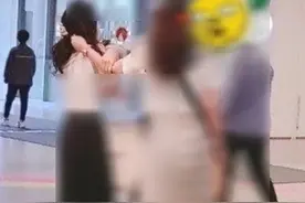 韩国某大型企业大厅上演妻子捉奸现场，现实版“妻子的诱惑”图片