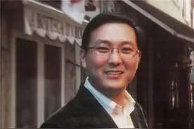 密春雷：早年出身贫困，现在变成富豪身价60亿，娶央视女神为妻图片