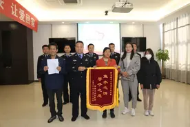 4岁出去帮父亲买烟后走失23年！高安民警帮助这个家庭再度团圆图片
