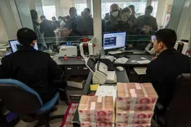 储户在银行存款，存单、存折跟银行卡哪种最好？银行经理说出答案图片