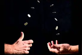 医者不自医，渡人不渡己，那么你怎么选择，爱你的和你爱的人图片