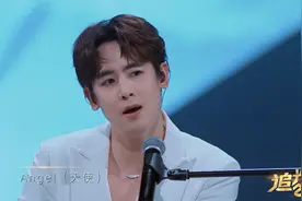 韩国初代男神尼坤想翻红，撩倒硬汉吴镇宇，疑似隔空表白宋茜图片