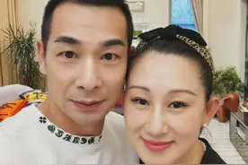 贤惠的张丹露：放弃事业，生三个孩子，她凭什么征服赵文卓？图片