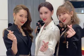 《神话》三美同框，十年后和以前一模一样，只是小川去哪儿了？图片