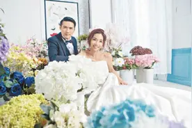 不容易！TVB前小生离巢前年收入1000多，靠卖鸡还清40万债务图片