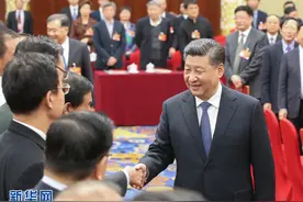 “不能被轻歌曼舞所误，不能‘隔江犹唱后庭花’”，总书记的提醒说给谁听？图片