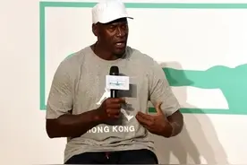 乔丹：我不是历史第一人！巴克利：奥尼尔，我历史前十榜单里没你图片