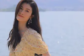 小清新碎花裙凭什么操控ins辣妹？拉腿瘦腰还遮肉，迎接夏天了图片