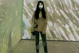 杨子大女儿近照文艺气息浓，19岁杨海润五官精致身材佳赶超黄圣依图片