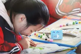 阿荣旗：五彩风筝放飞梦想 节能降耗点滴做起图片