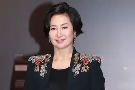 何超琼美高梅半年亏17亿，仍为河南捐赠千万，与赌王同为爱国商人图片