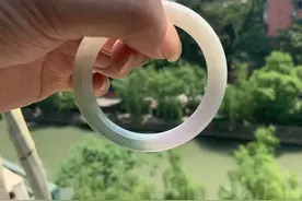 非常漂亮的春彩镯子！图片