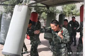 当兵第一次回家，总是有些不一样！图片