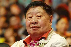 老艺术家们如何评价郭德纲？陈佩斯表示经常看，范伟坦言自愧不如图片