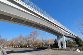 我为群众办实事丨本月中旬，太原新建10座人行天桥全部投入使用图片