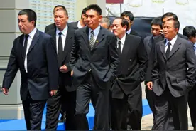 大圈风云：越南黑帮跑到哪里，我们就杀到哪里！直到他们消失为止图片
