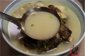 不论炖什么鱼，最忌放这“2种调料“，做错了鱼又腥又难吃图片