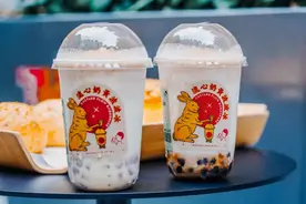 「喜茶」中秋限定回归，第一只月兔灯笼只送不卖图片