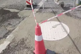 全国文明城市巩固提升进行时·路上井盖破“大洞”！渔安街道办：立即更换，并全面排查问题井盖｜融媒问政图片