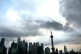 上海出现罕见的“海市蜃楼”：物影上投，它是怎么形成的？图片