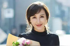 因找澡堂相识，扔被子生好感，岳丽娜郭靖宇29年的坎坷爱情图片