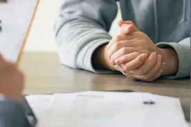 还没入职就被hr聊骚，杭州姑娘细数奇葩求职经历：成年人的世界太难了图片