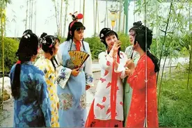 十二金钗开通朋友圈，林黛玉成段子手，史湘云会是刷屏狂魔图片