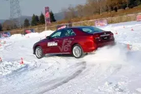 冰雪天开四驱车就真的更安全？实际并非你想的那样图片
