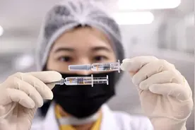 多地限制未打疫苗者出行，媒体：“未打疫苗禁入公共场所”有违法治精神图片