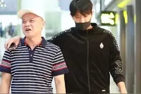 黄子韬爸爸病逝！曾自曝200亿身家，黄子韬独生子继承百亿家产图片