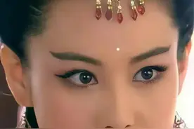 江苏女演员张馨予图片