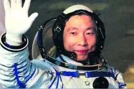 中国神舟飞船历次航天员都有哪几位？女性航天员有何特殊要求？图片
