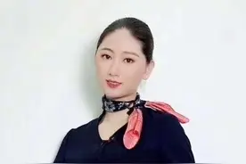 小菲扒一扒：【夏先生爱上空姐美丽动人的故事】爱上空姐需有勇气图片